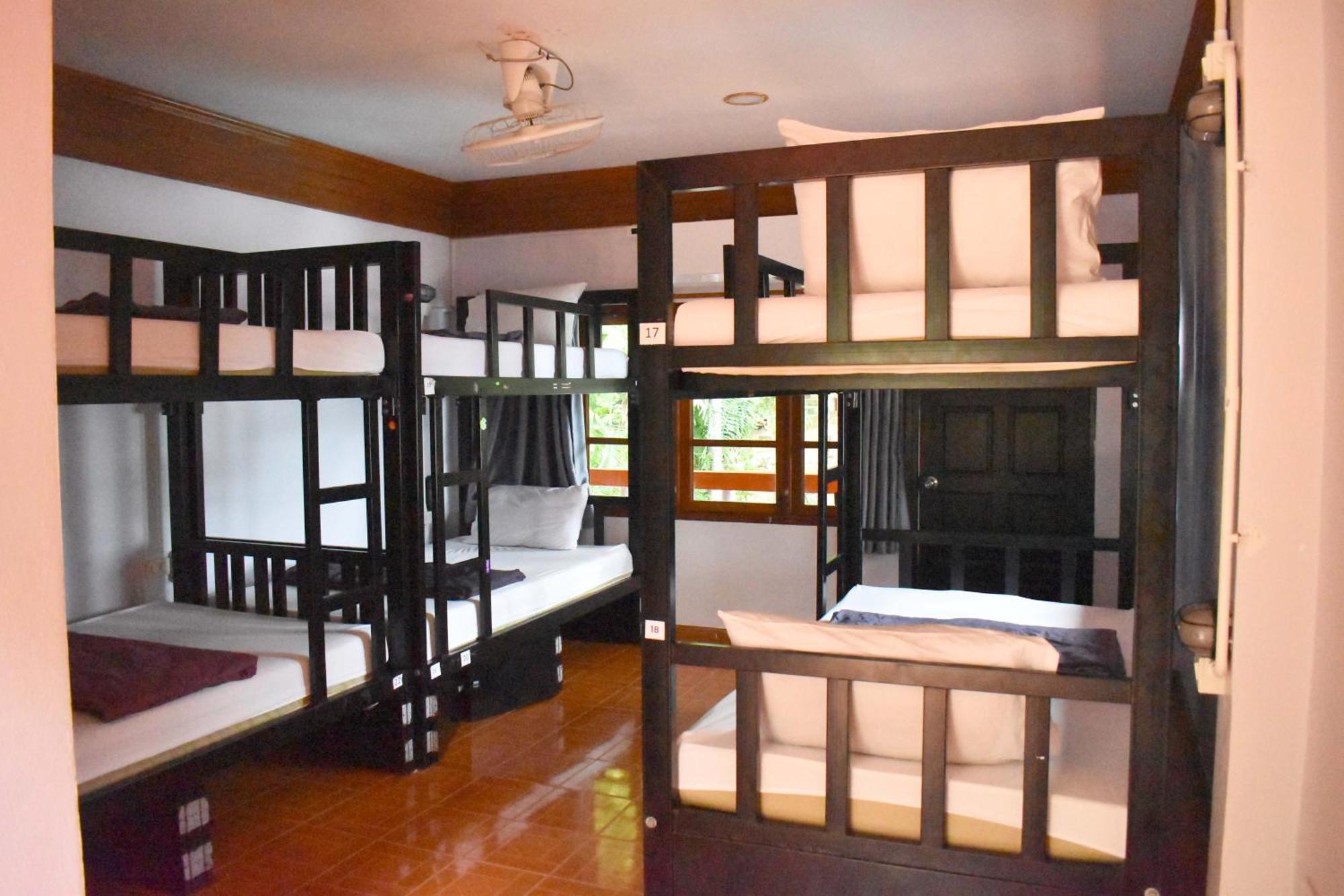 Blanco Hideout Railay - Youth Hostel 18 To 35 Only Dış mekan fotoğraf